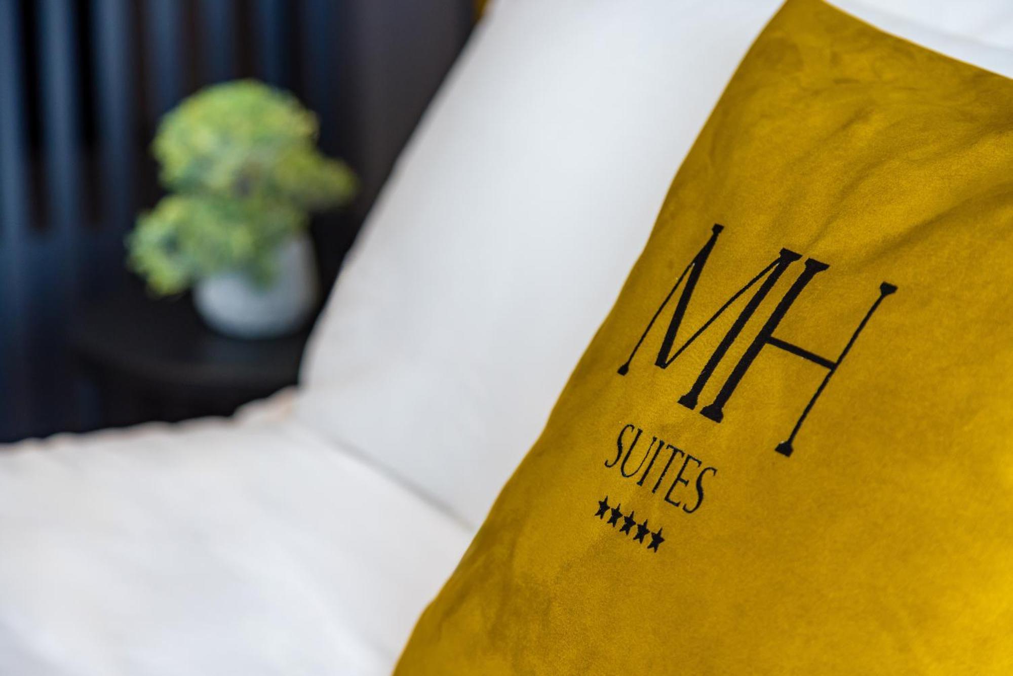 Mh Suites Plebiscito Неаполь Экстерьер фото