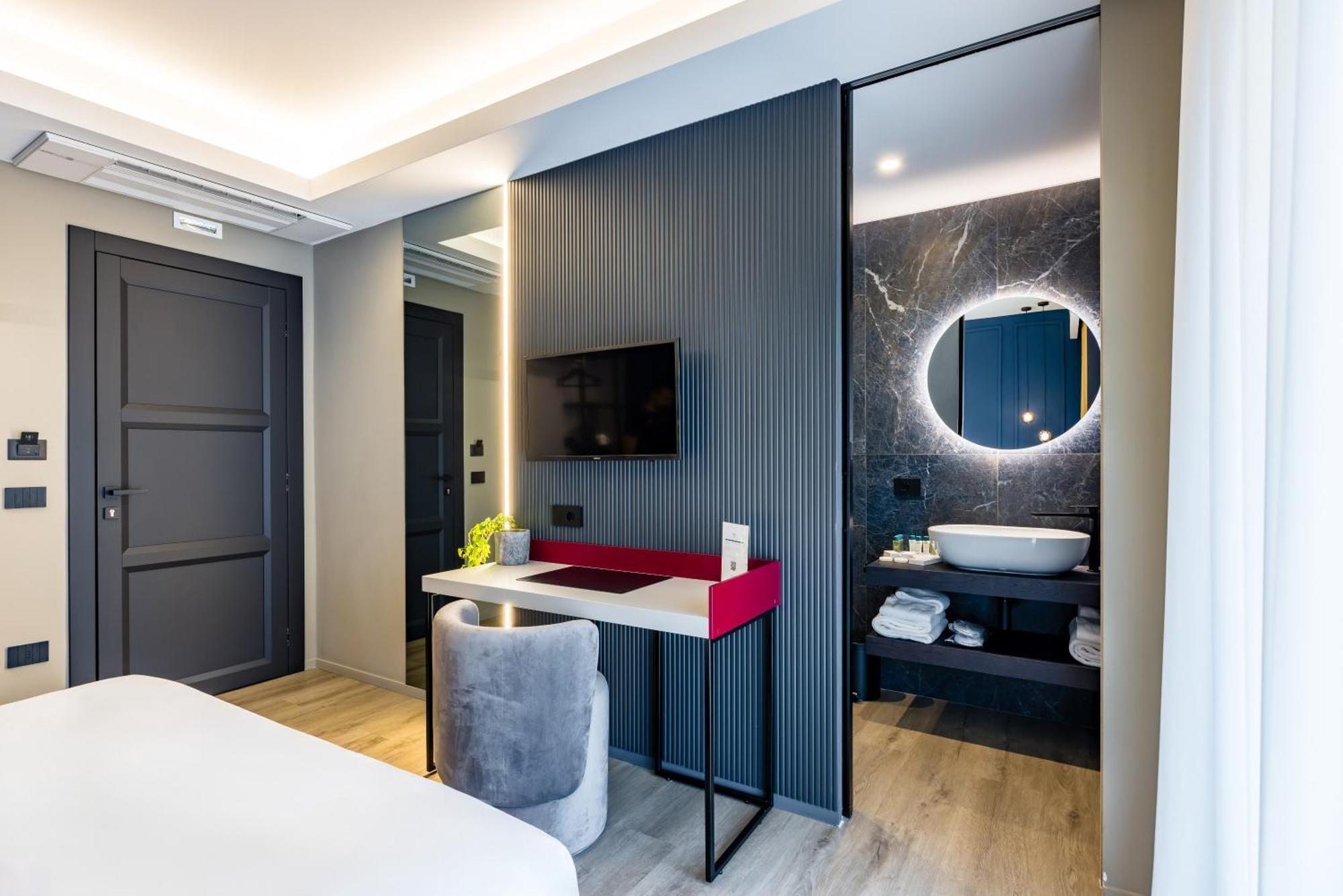 Mh Suites Plebiscito Неаполь Экстерьер фото